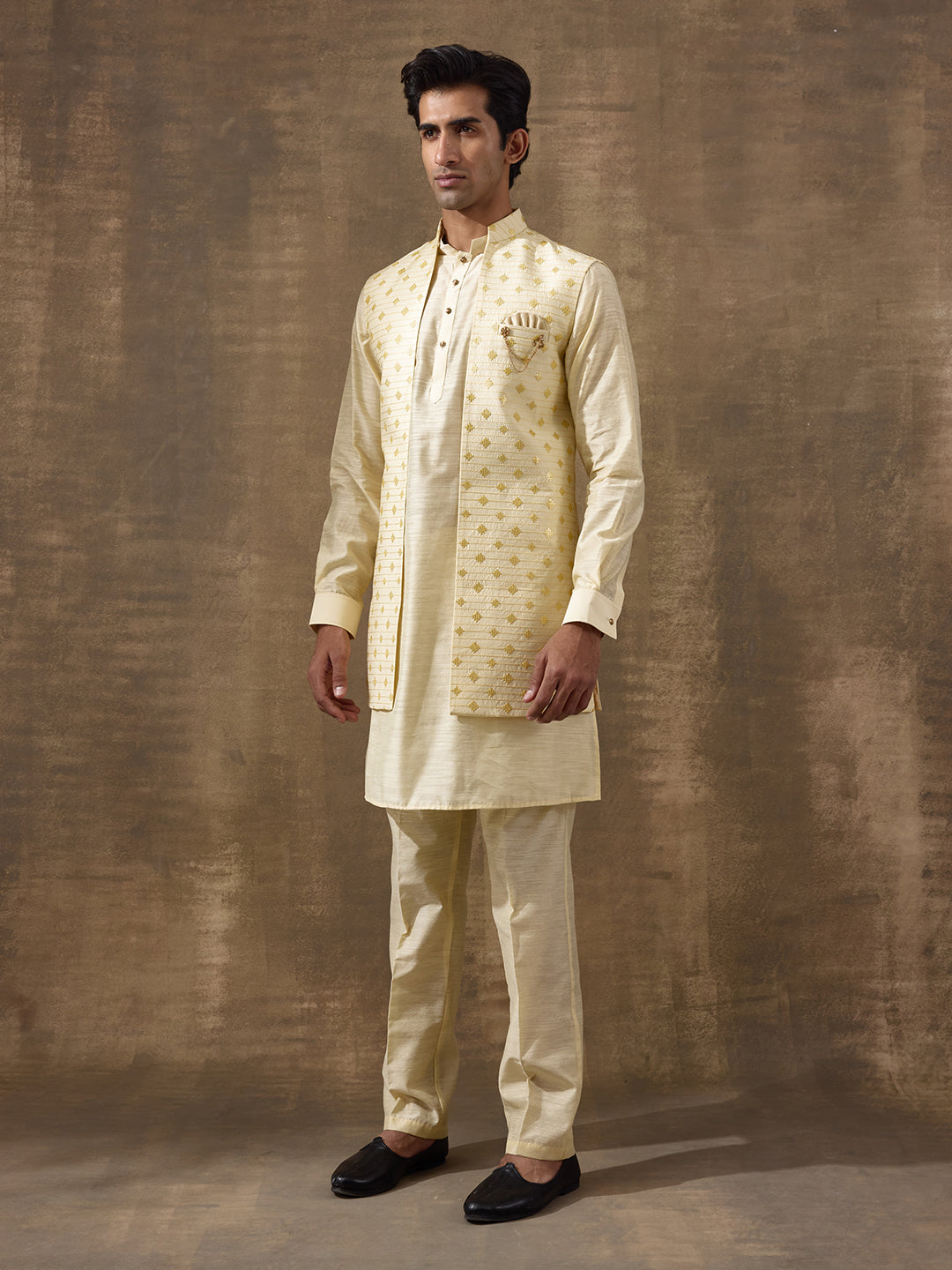Lemon Ethnic Motifs Men's Kurta Set with Long Jacket
