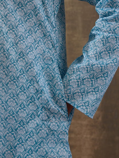 Refined Blue Ethnic Motifs Printed Men's Kurta