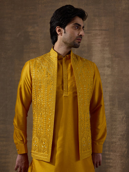 Laddoo Peela Elegant Embroidered Men's Kurta Set with Long Jacket