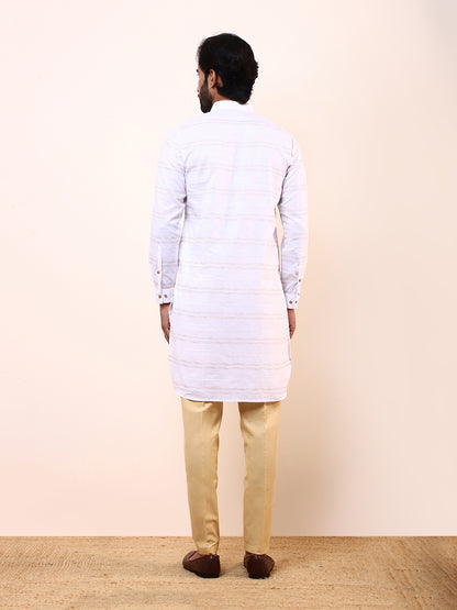 Witty White Solid Men’s Kurta