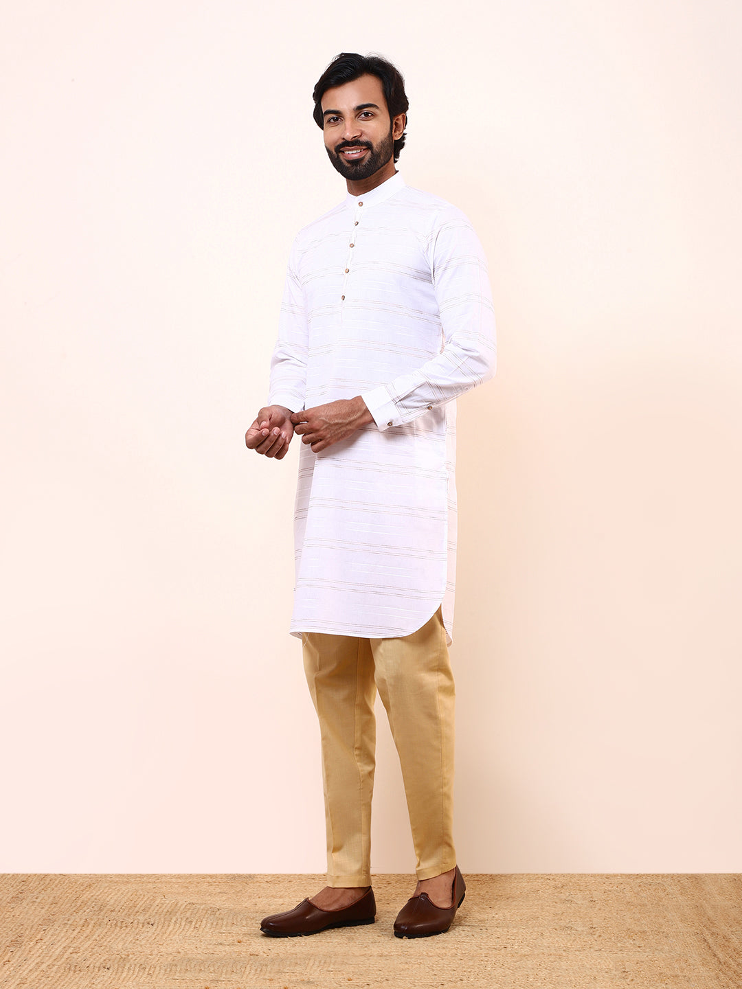 Witty White Solid Men’s Kurta