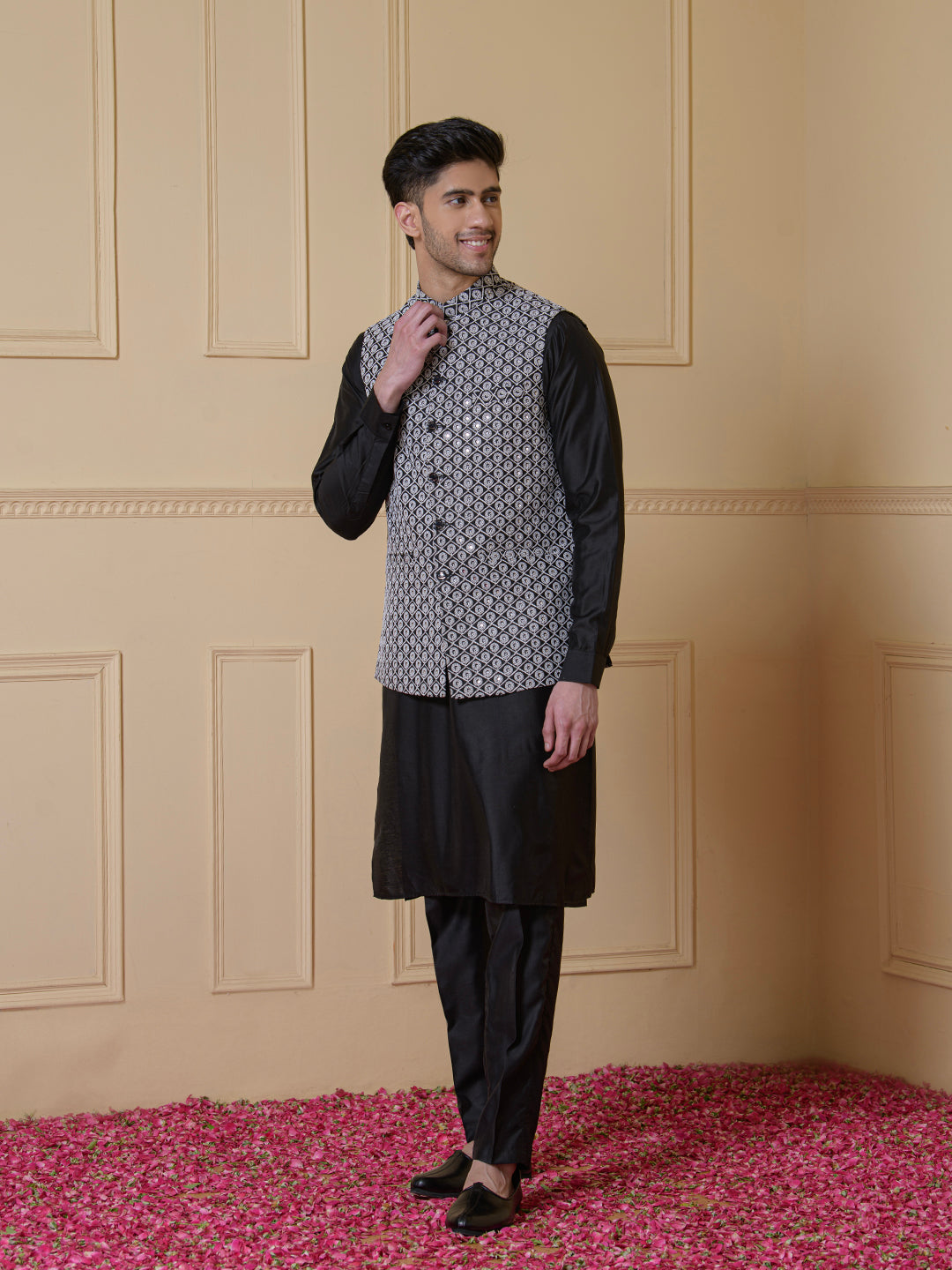 Classic Black Embroidered Men's Kurta Set